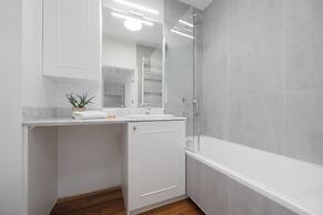 Bright Apartment for 3 People by Renters