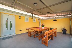 Fancy Apartments Dream