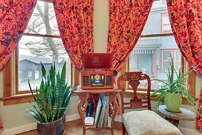 Victorian Lake Oasis