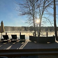 Victorian Lake Oasis