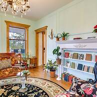 Victorian Lake Oasis