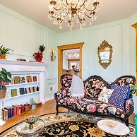 Victorian Lake Oasis