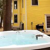 Victorian Lake Oasis