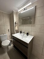 Piraeus Seaside Apartment Escape