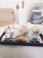 Piraeus Seaside Apartment Escape