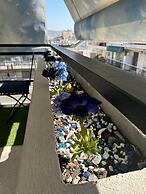 Piraeus Seaside Apartment Escape