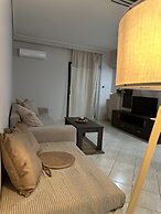 Piraeus Seaside Apartment Escape