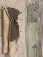 Piraeus Seaside Apartment Escape