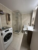 Piraeus Seaside Apartment Escape