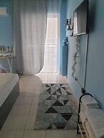 Piraeus Seaside Apartment Escape