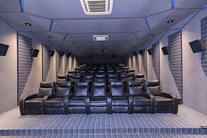 The Augusta Club & Resort