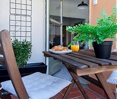 Prime Eixample Hideaway 6 Guests With Balcony by Myrentalhost