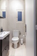 Prime Eixample Hideaway 6 Guests With Balcony by Myrentalhost