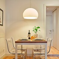 Charming Modern Apt in Trendy Gracia 5PP by Myrentalhost