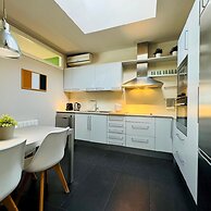 Barcelona Gem Penthouse By Myrentalhost