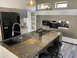 Seaside Retreat at Port Talbot