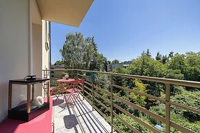 Apartment Near Wawel by Renters