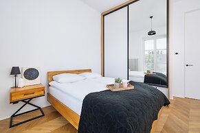 Apartment Near Wawel by Renters