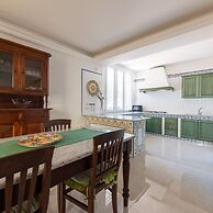 Lovely Family Villa in Modica