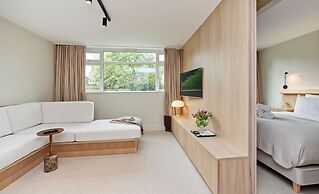 Luxury Designer Flat in Putney by Underthedoormat