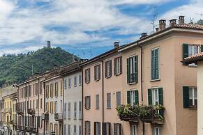 Old Court Hideaway in Como