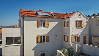 Apartment M&J