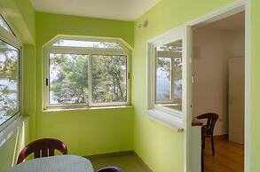 Seafront Apartments Olivera