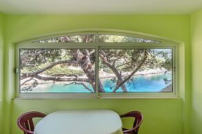 Seafront Apartments Olivera