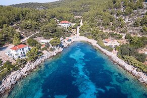 Seafront Apartments Olivera