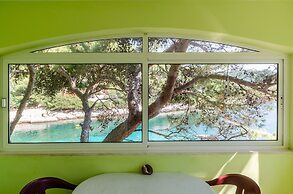 Seafront Apartments Olivera