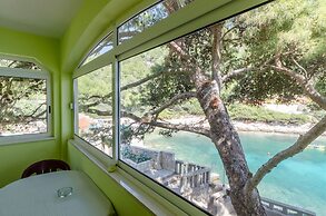 Seafront Apartments Olivera