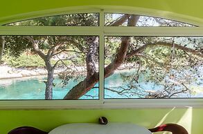 Seafront Apartments Olivera