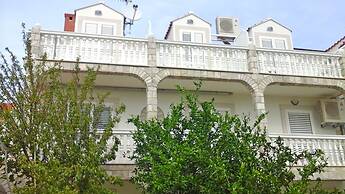 Apartments and Room Katja