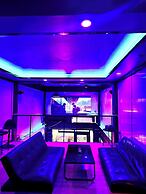 The Lab Sleep Hostel