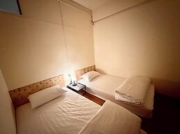 The Lab Sleep Hostel