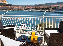 Seaside Apartment Franica