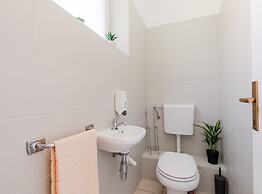 Seaside Apartment Franica