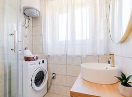 Seaside Apartment Franica