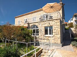 Seaside Apartment Franica