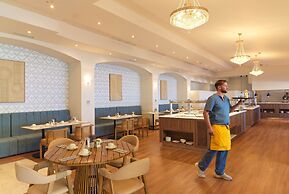 SEAFOS Luxury Resort & Spa - Limited Edition by Leonardo Hotels