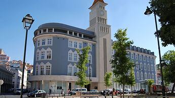 Gary01 Exclusive Top Floor 2BD by the Timeout Market