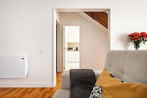 Acm033 BH 2BR Duplex Apartment