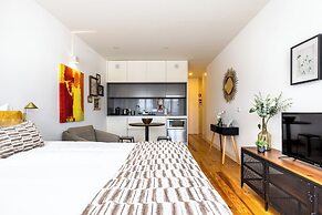 Dima01 · Elegant Studio Next to Praça dos Poveiros