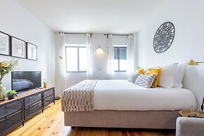 Dima01 · Elegant Studio Next to Praça dos Poveiros