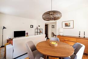 Acm014 Spacious 2BR Duplex in the Ground Floor