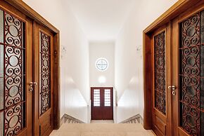 Acm014 Spacious 2BR Duplex in the Ground Floor