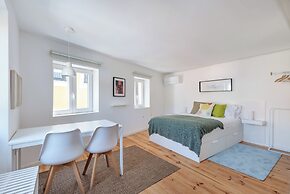 Flora4 Flora Apartments, Studio on 2nd Floor