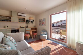 Alegr3 · Trendy & Charming Apartment