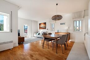 Acm034 Spacious 1BD +balcony