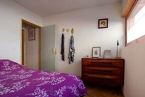 Alegr0 · 60s Chic Central Apartment w/ Garden